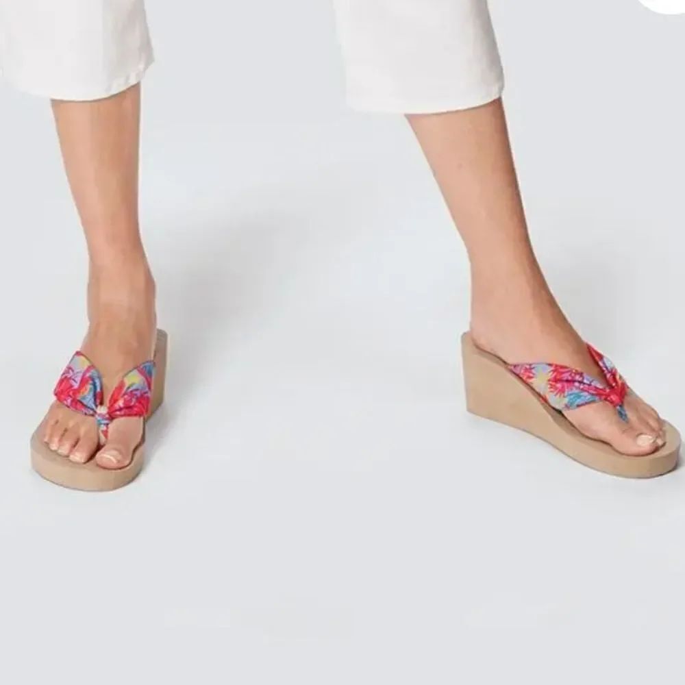 BRAND NEW PRINTED WEDGE FLIP-FLOP